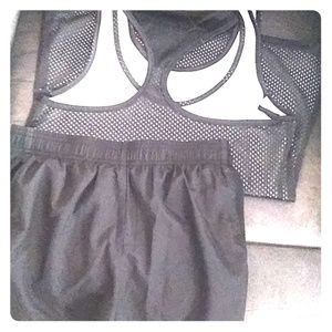 Medium, girl 14-16 Danskin now athletic set